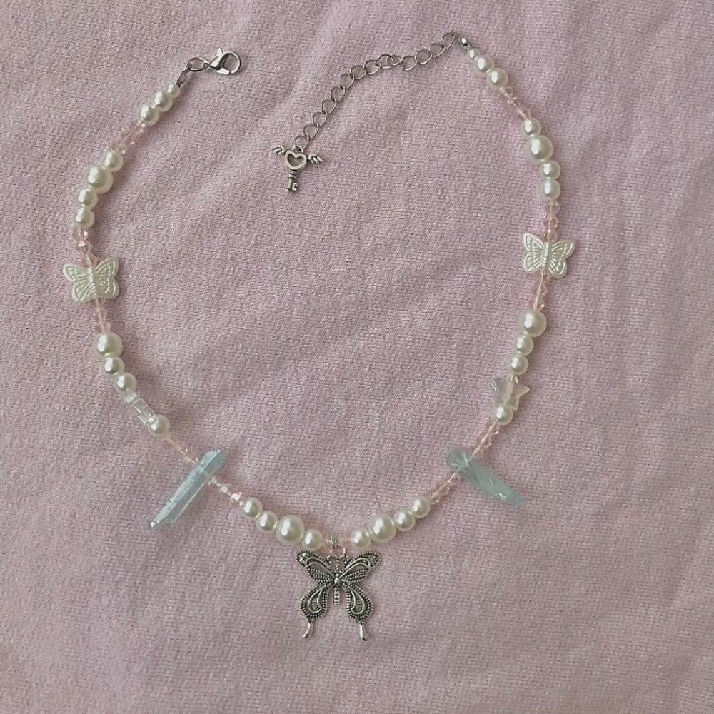 ~Butterfly Lies Crystal Necklace~